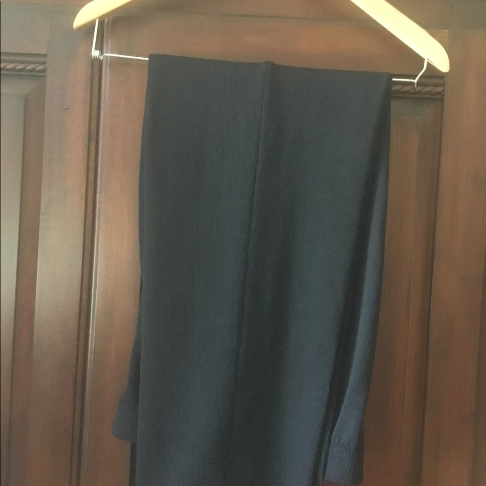 St. John evening black & silver knit pant suit - Picture 6 of 6
